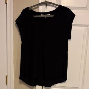 Collective Concepts Black Short Sleeve V-Neck Blouse